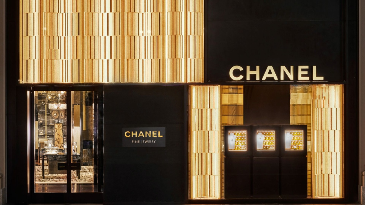 Chanel se suma a la crisis del lujo: caída del 4,3% en ventas y recorte del 30% en beneficio