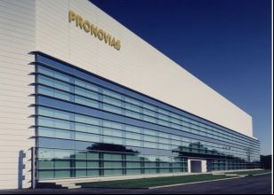 Pacto en Pronovias, que reduce a 64 el número de afectados por el ERE
