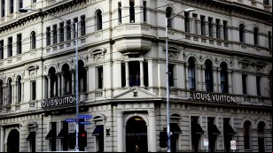 ¿Cuánto vale la moda? El valor de las mayores marcas cae un 3,9% con Vuitton a la cabeza
