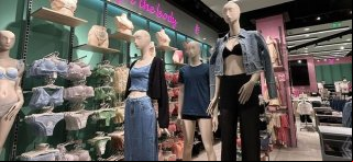 El dueño de Calzedonia vuelve a poner La Perla en su punto de mira